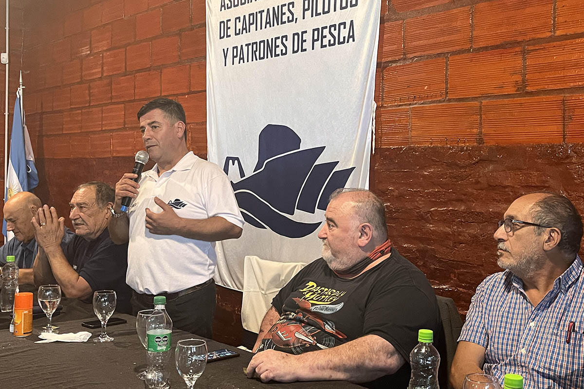 Festejo por el 41 aniversario de la Asociacin de Capitanes de Pesca